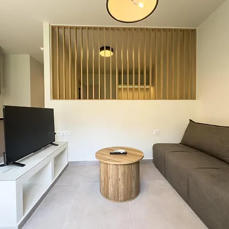 Tantalidou Urban Vibes By Proliving Hospitality
