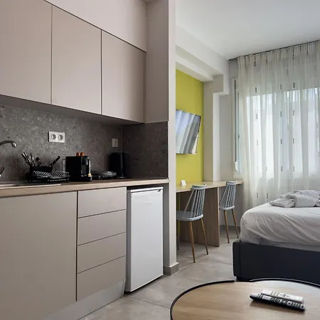 아파트 Tantalidou Urban Vibes By Proliving Hospitality 테살로니키